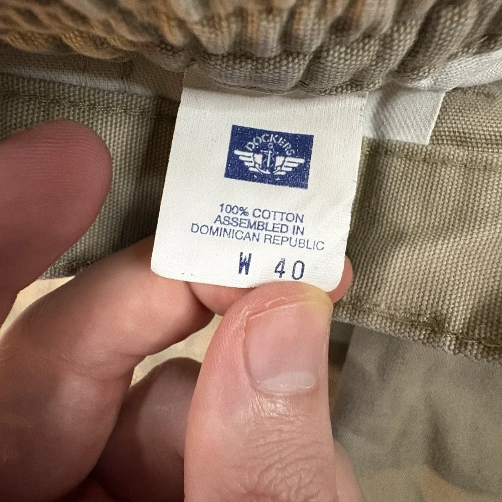 VTG 1997 Dockers Men's 38x6 Beige Khaki Pleated Elastic Waist Chino Shorts